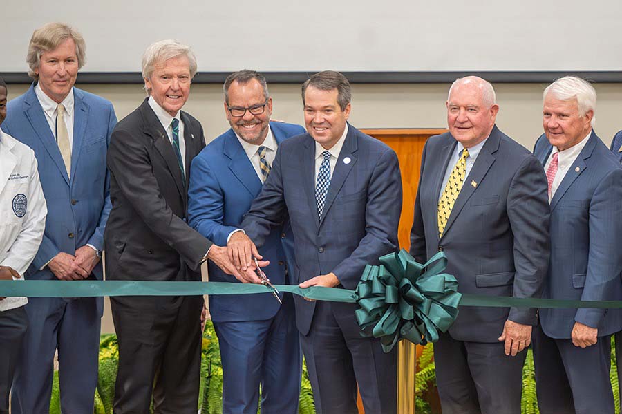 President Ribbion Cutting