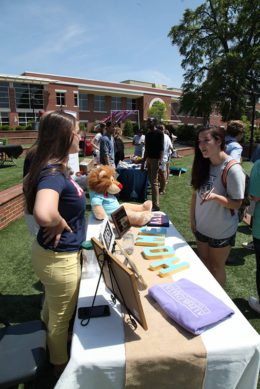 What are the best student organizations or clubs to join at